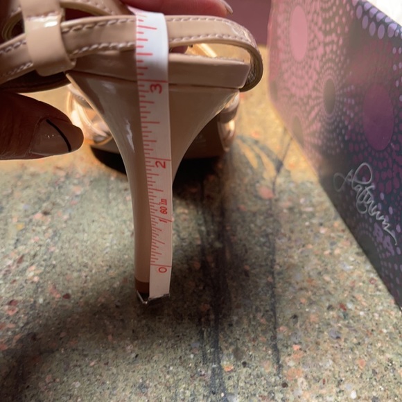 BP Platinum Twirl-Lea Sandal Nude Patent SZ 7 NWT - Picture 10 of 11